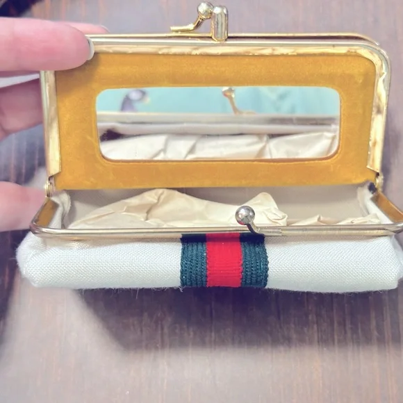 🥳HP:Unique VTG~Super Rare~Clutch Coin Purse+Sewing Kit / Crafting Set >Gucci<